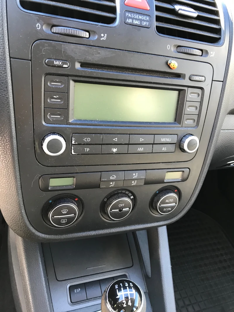 VW Golf 1, 4бен.75к.Климатроник., снимка 11 - Автомобили и джипове - 52745515