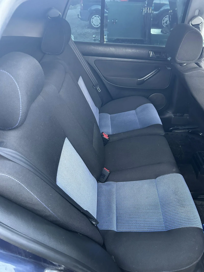 VW Golf 1.9 TDI, снимка 9 - Автомобили и джипове - 53177135