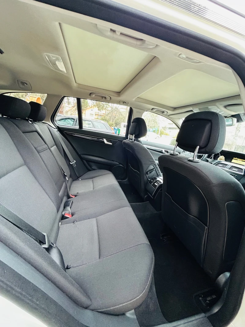 Mercedes-Benz C 220, снимка 6 - Автомобили и джипове - 53458704