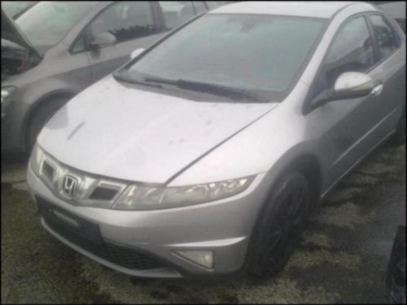 Honda Civic 1.4i, снимка 1 - Автомобили и джипове - 24897759