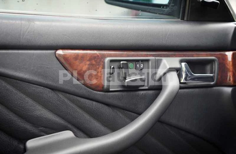 Mercedes-Benz S 560 SEC560 , снимка 12 - Автомобили и джипове - 54417216