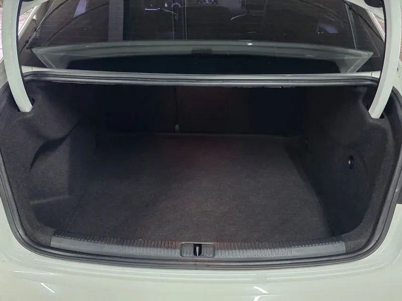 Audi A3 40 Tfsi 8V, снимка 13 - Автомобили и джипове - 55389531