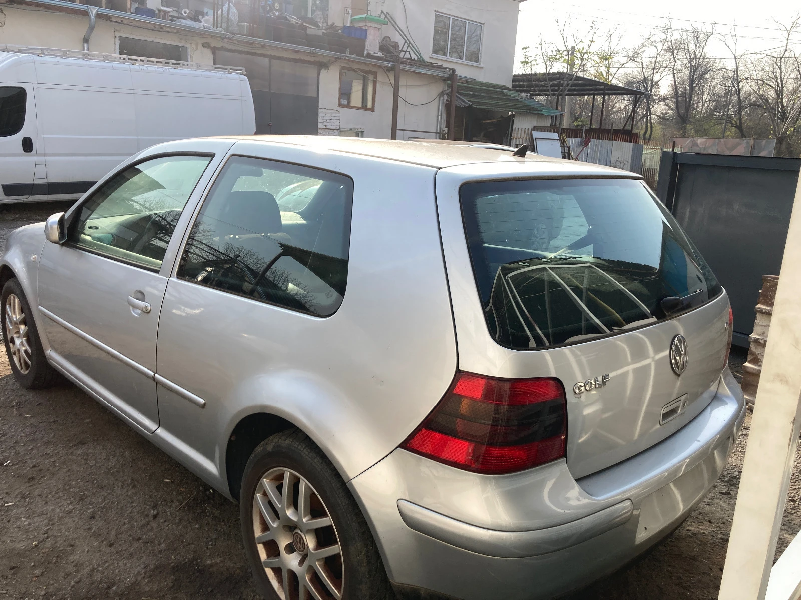 VW Golf 1.6I - изображение 3