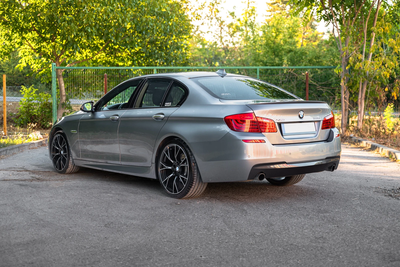 BMW 535 Xdrive, бензин, facelift, БАРТЕР, снимка 3 - Автомобили и джипове - 52570354