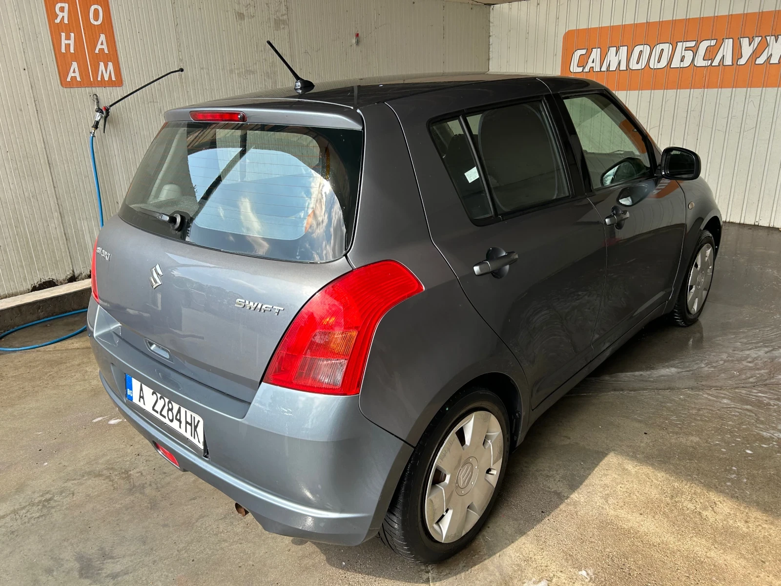 Suzuki Swift 1.3 - изображение 5