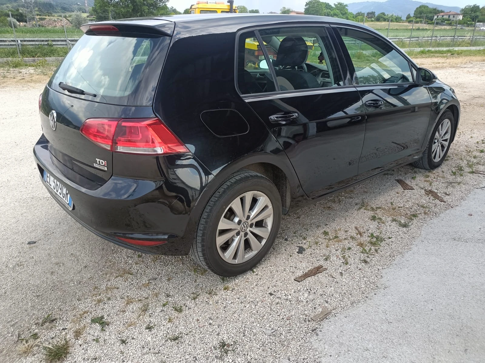 VW Golf 1.6D FACELIFT - изображение 4