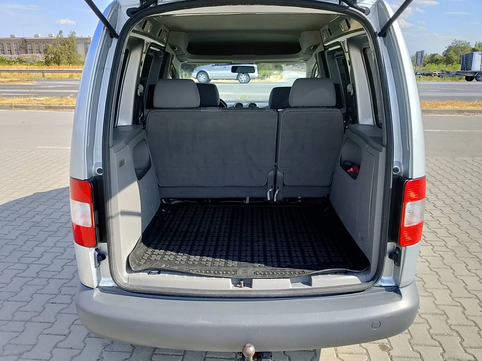 VW Caddy 1.9 TDI  - изображение 8