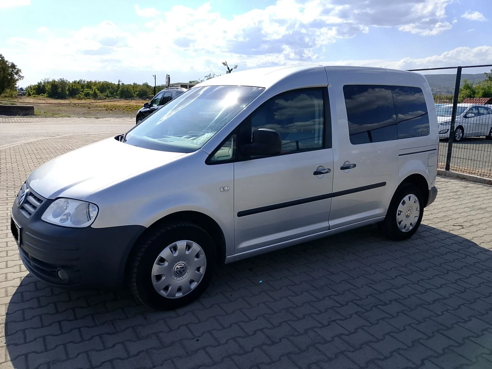 VW Caddy 1.9 TDI  - изображение 2