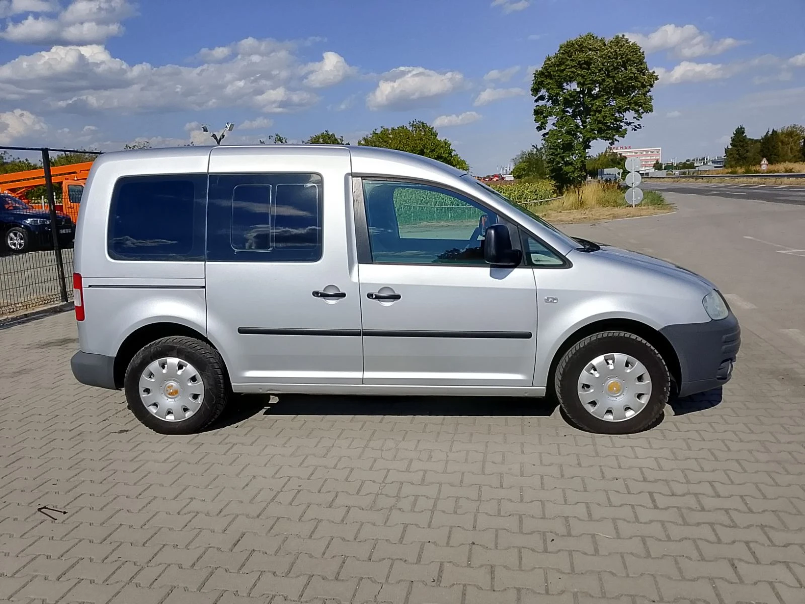VW Caddy 1.9 TDI  - изображение 3
