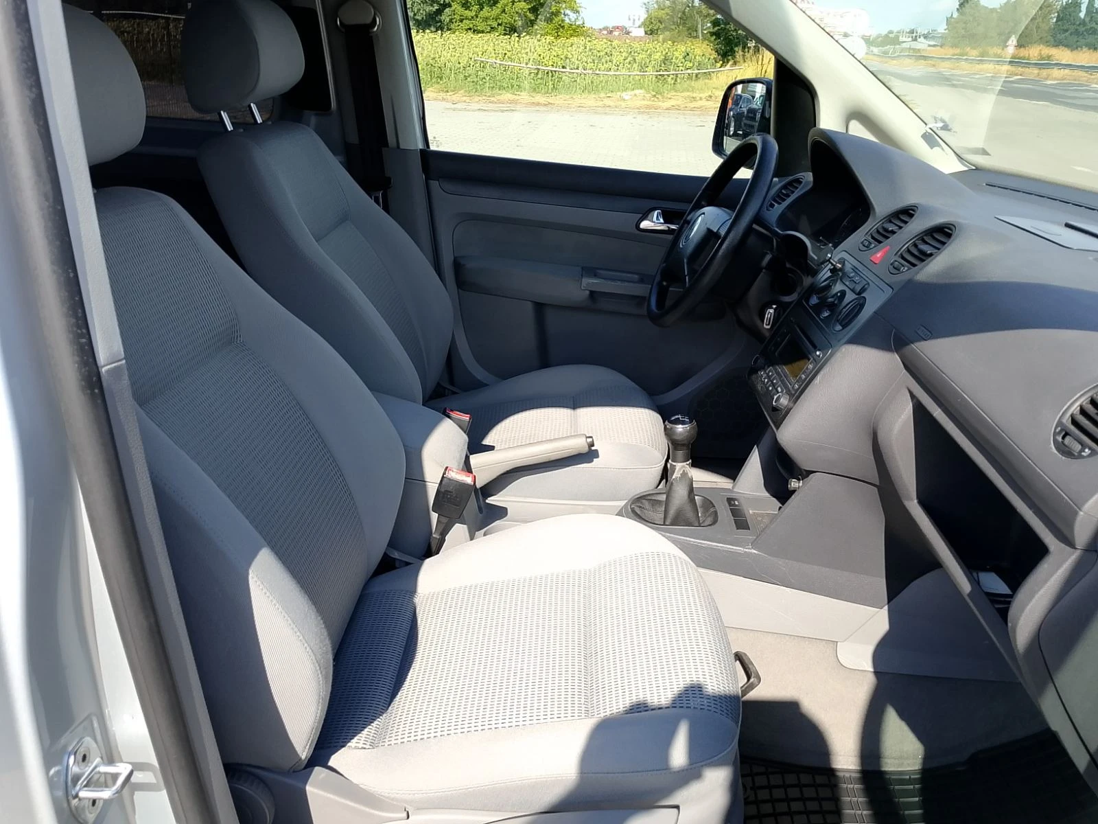 VW Caddy 1.9 TDI  - изображение 9