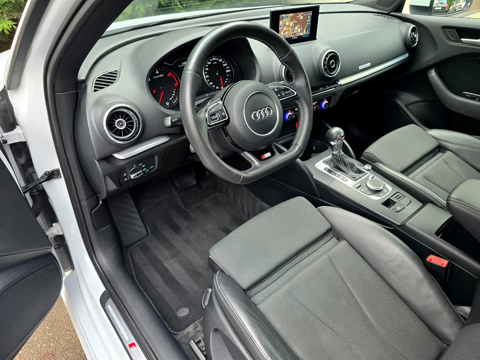 Audi A3 2.0TDI-S- line 4x4 | Mobile.bg   16