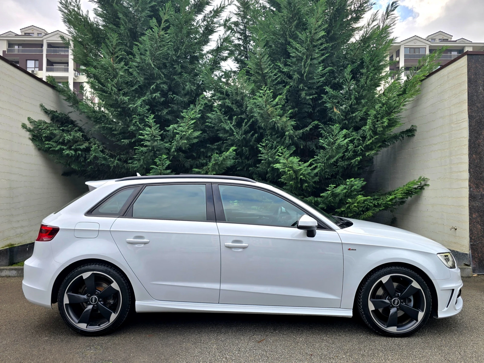 Audi A3 2.0TDI-S- line 4x4 - изображение 4