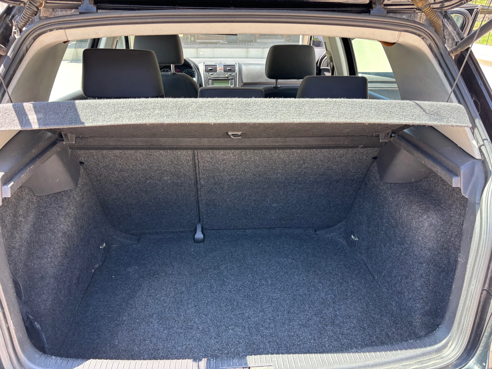 VW Golf 1, 4бен.75к.Климатроник., снимка 15 - Автомобили и джипове - 52745515