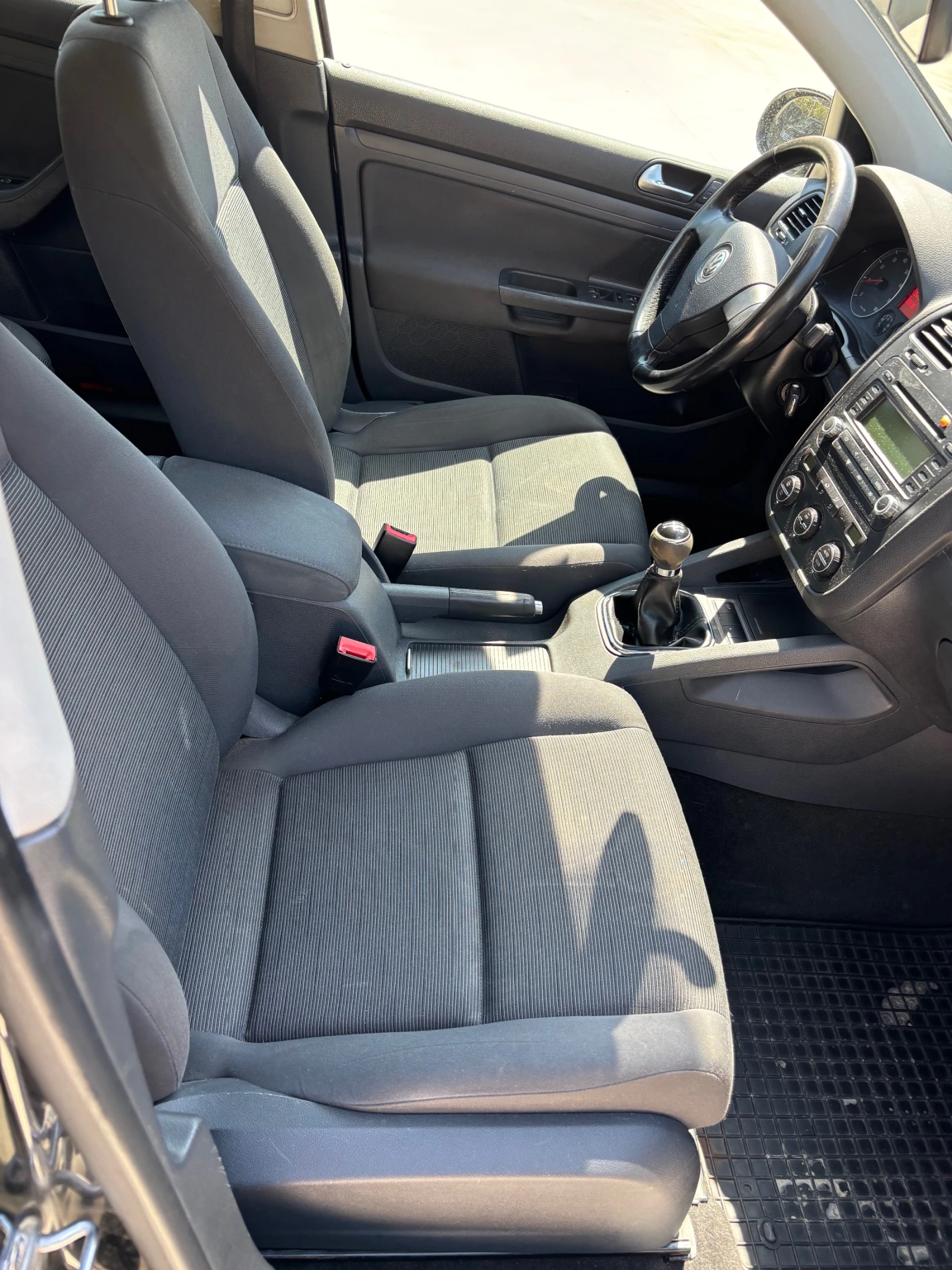 VW Golf 1, 4бен.75к.Климатроник., снимка 14 - Автомобили и джипове - 52745515