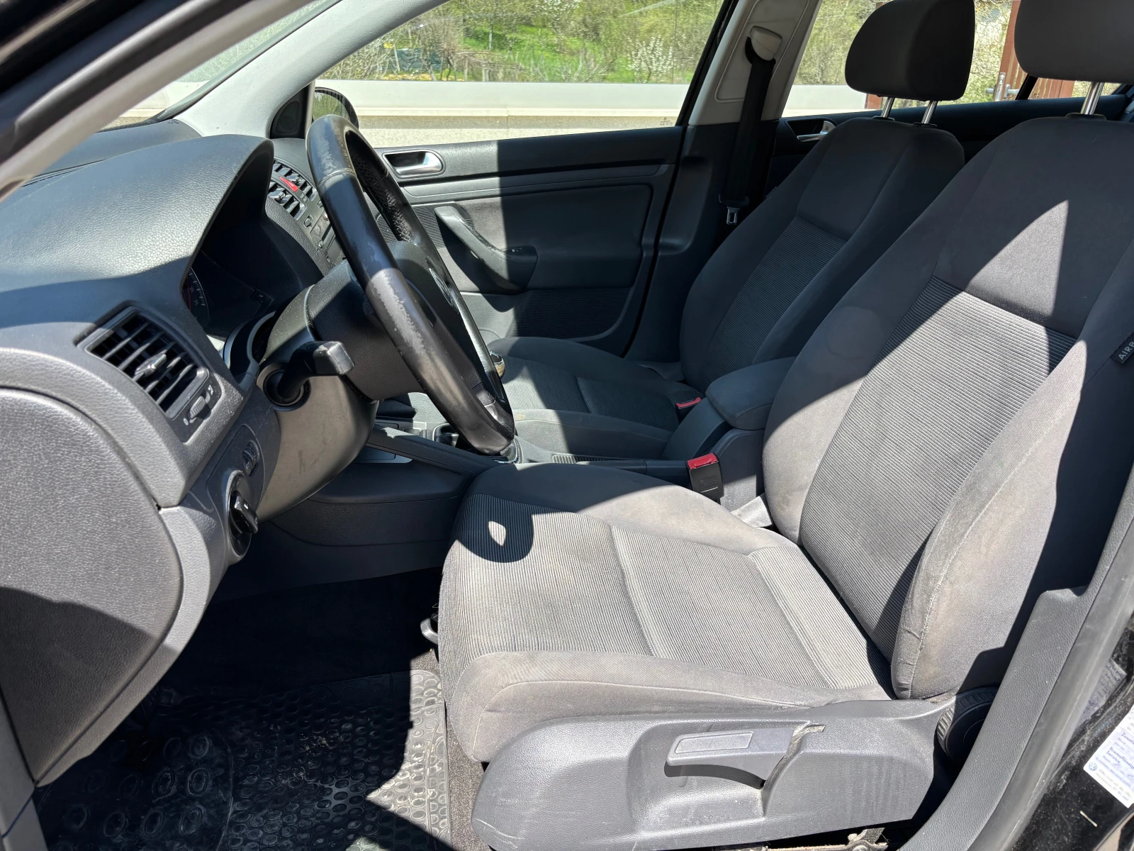 VW Golf 1, 4бен.75к.Климатроник., снимка 8 - Автомобили и джипове - 52745515