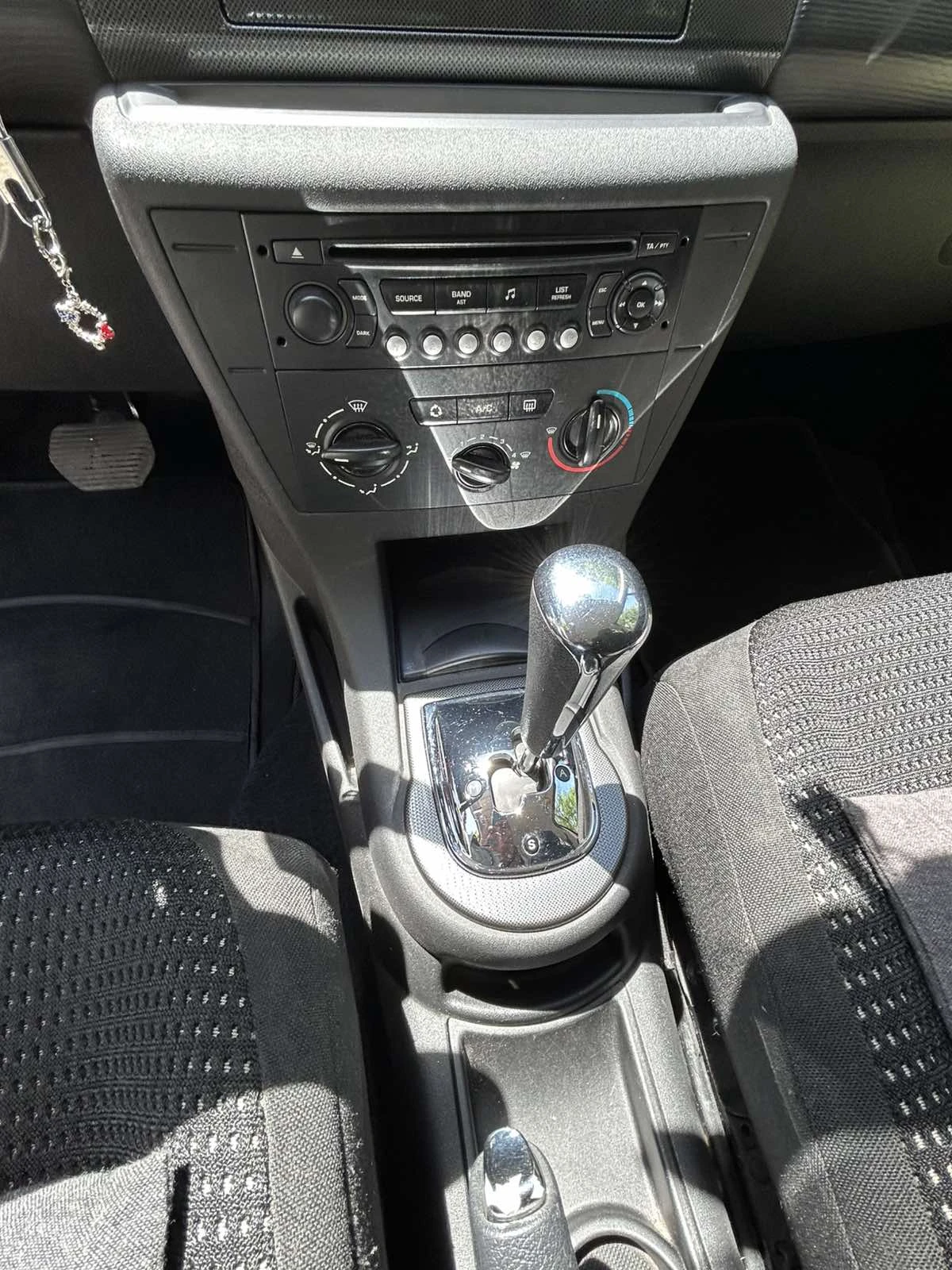 Citroen C4 1.6 - изображение 6