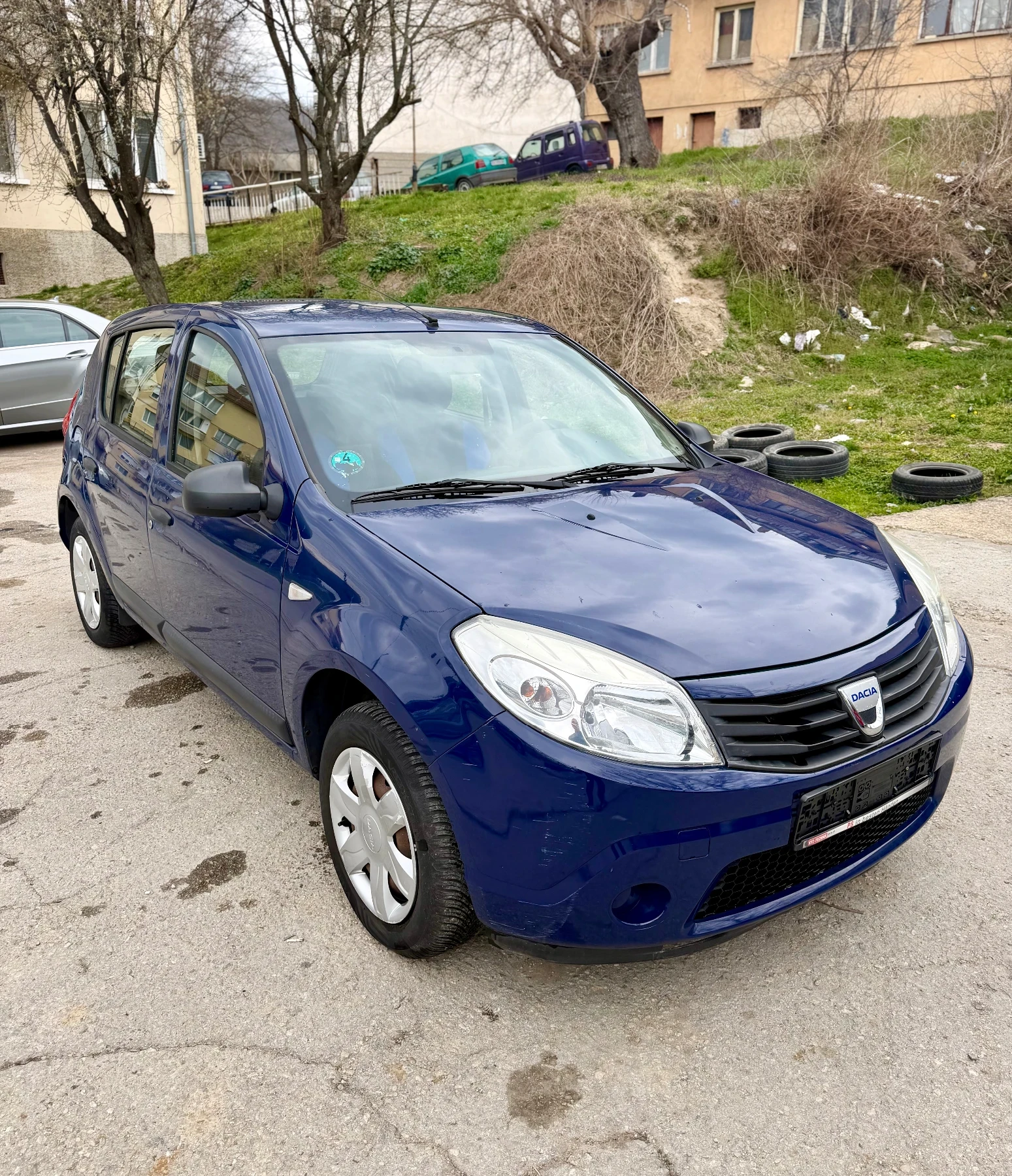 Dacia Sandero 1.2i, снимка 3 - Автомобили и джипове - 54350863