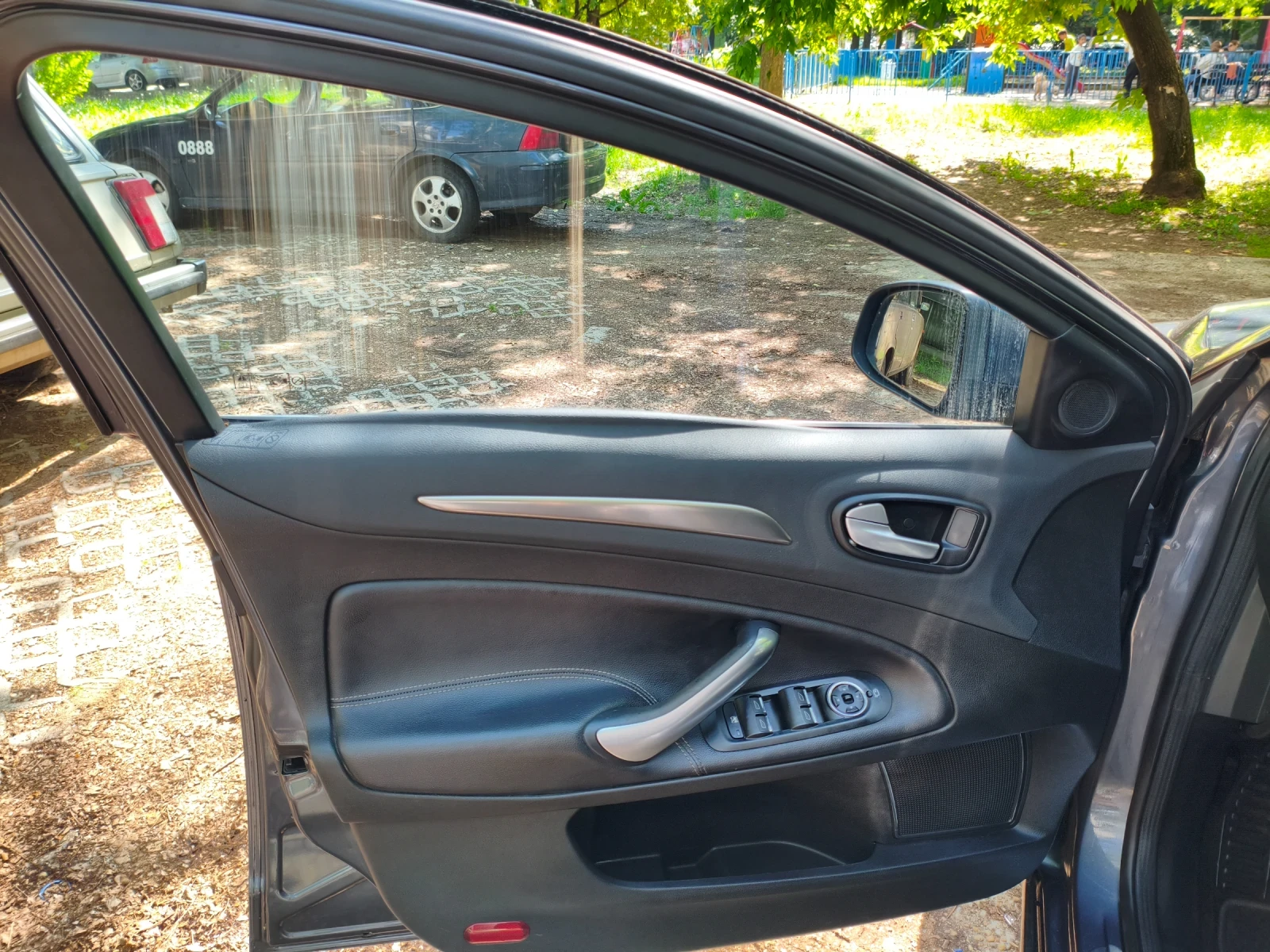 Ford Mondeo 2.2TDCi, снимка 7 - Автомобили и джипове - 54495780