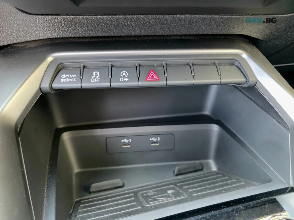 Audi A3 40 TFSI quattro* AвтоКредит* (ЦЕНА ДО БГ), снимка 14 - Автомобили и джипове - 54586667