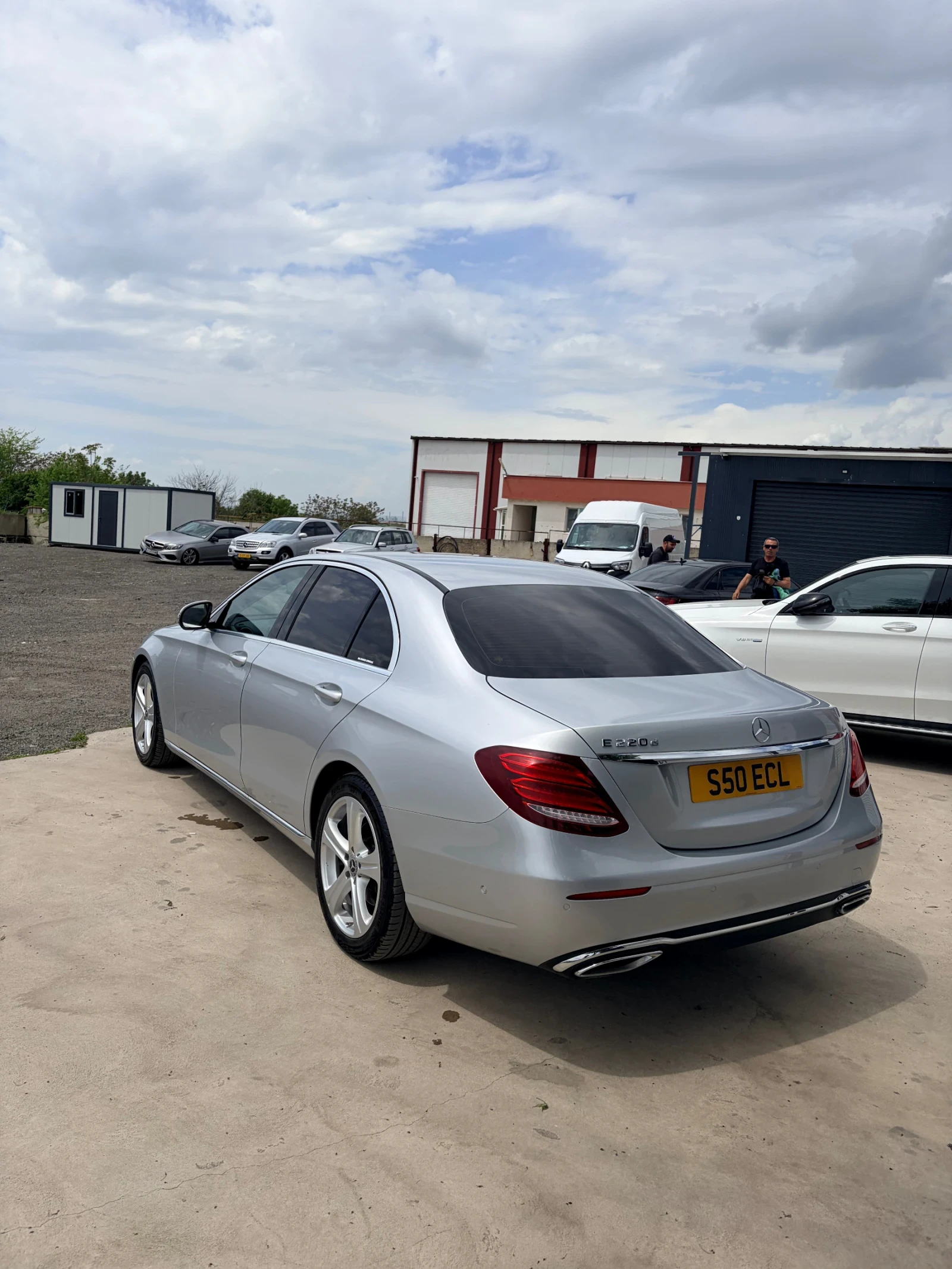 Mercedes-Benz E 220 9G Digital, снимка 6 - Автомобили и джипове - 54672936