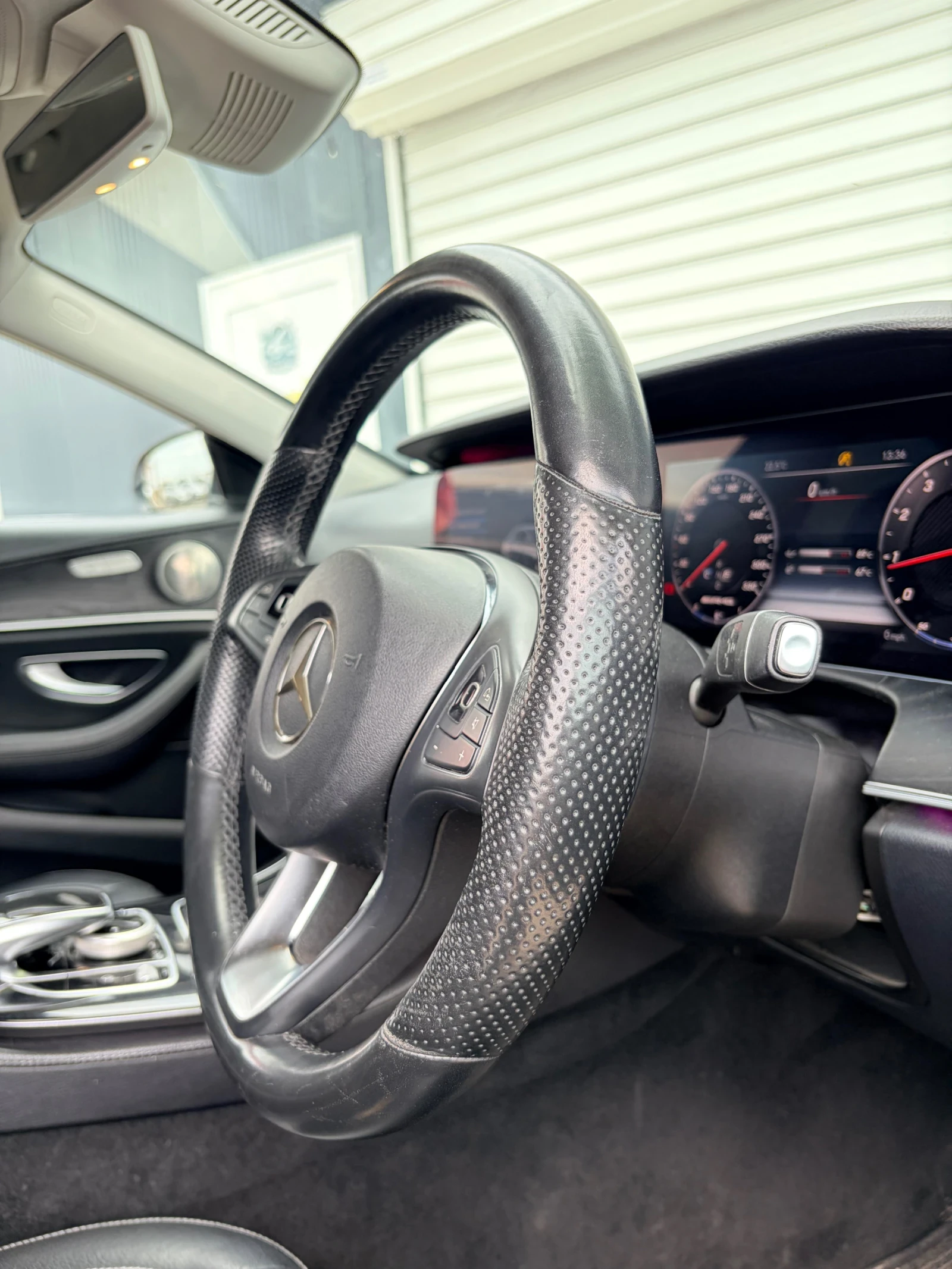 Mercedes-Benz E 220 9G Digital, снимка 9 - Автомобили и джипове - 54672936