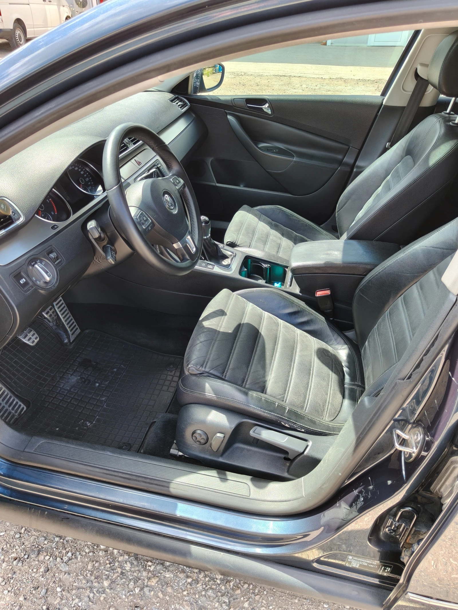 VW Passat BMP 4Motion, снимка 5 - Автомобили и джипове - 54712321