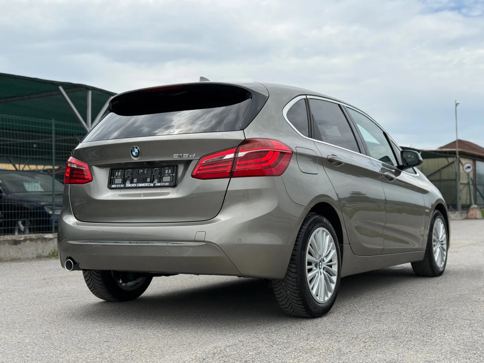 BMW 2 Active Tourer LUXURY LINE-155.000km-ДИСТРОНИК-КАМЕРА-ПОДГРЕВ, снимка 6 - Автомобили и джипове - 55135007