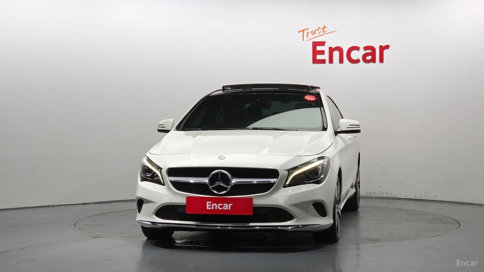 Mercedes-Benz CLA 250 4MATIC* КОЖА* ПОДГРЕВ* ПАНО* АВТОКРЕДИТ, снимка 3 - Автомобили и джипове - 55664138