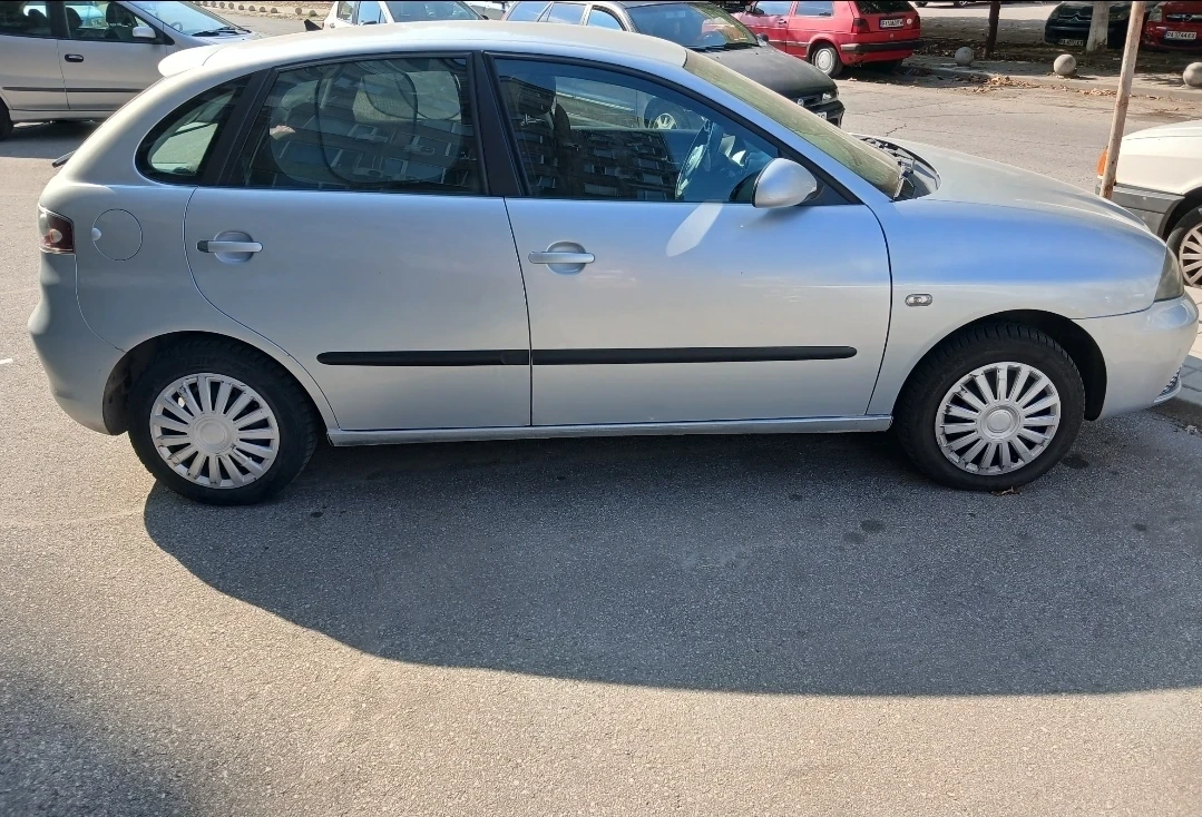 Seat Ibiza, снимка 3 - Автомобили и джипове - 56183744