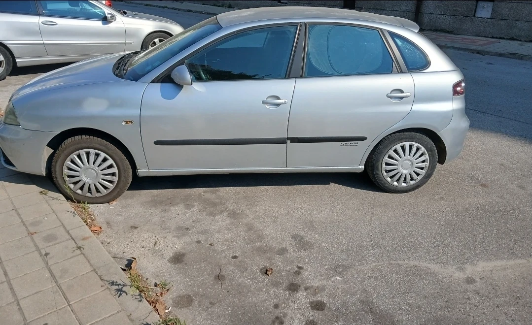 Seat Ibiza, снимка 2 - Автомобили и джипове - 56183744