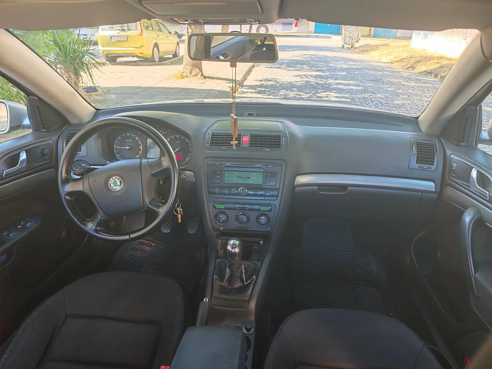 Skoda Octavia 1.9 TDI / 105, снимка 8 - Автомобили и джипове - 56187179