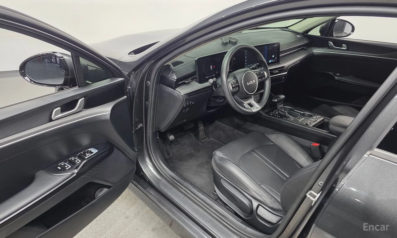 Kia K5 2.0* LANE* ASSIST* ПОДГРЕВ* КАМЕРА* , снимка 5 - Автомобили и джипове - 56295501