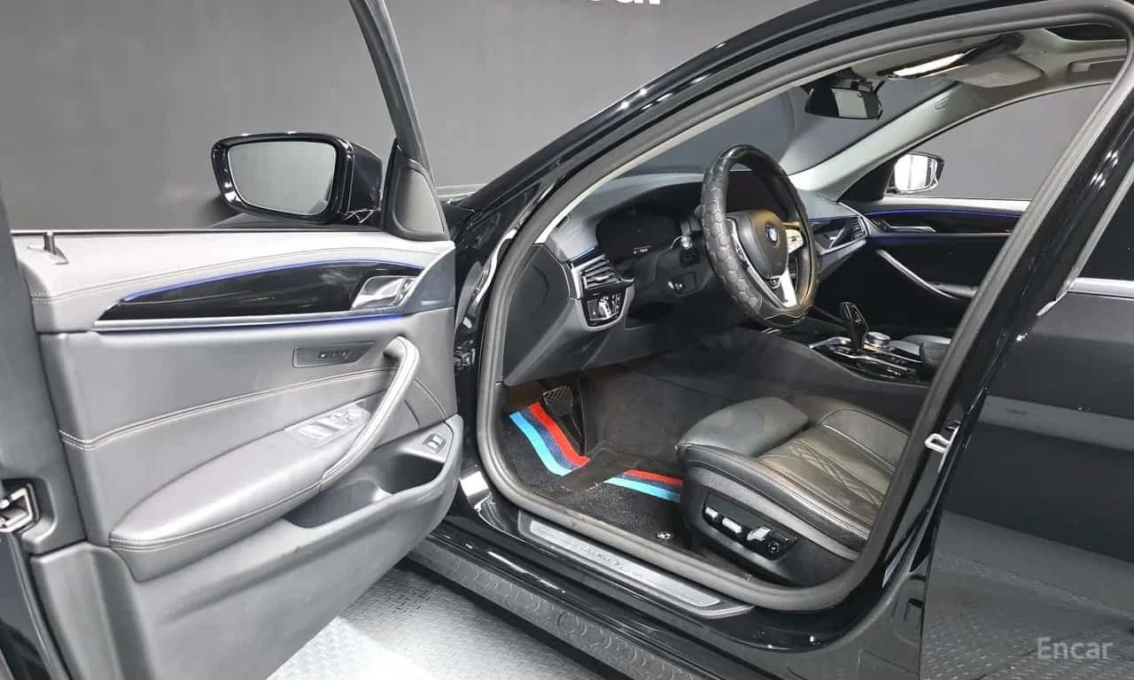 BMW 523 d Luxury | АВТОФИНАНСИРАНЕ, снимка 10 - Автомобили и джипове - 56365379