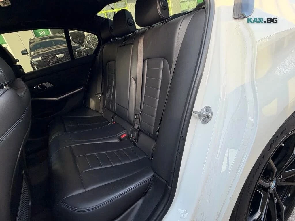 BMW 330, снимка 14 - Автомобили и джипове - 56685920
