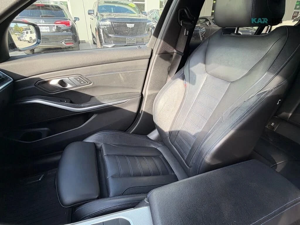 BMW 330, снимка 13 - Автомобили и джипове - 56685920