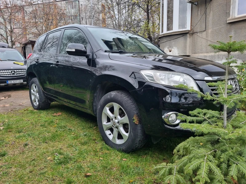 Toyota Rav4 2.2, снимка 4 - Автомобили и джипове - 52679616