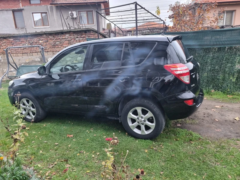 Toyota Rav4 2.2, снимка 6 - Автомобили и джипове - 52679616