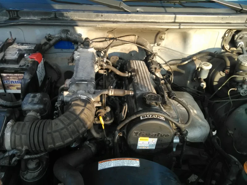 Suzuki Grand vitara 1, 6, снимка 9 - Автомобили и джипове - 53301033