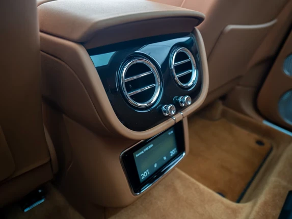 Bentley Bentayga V8 = Azure = Blackline  | Mobile.bg   13