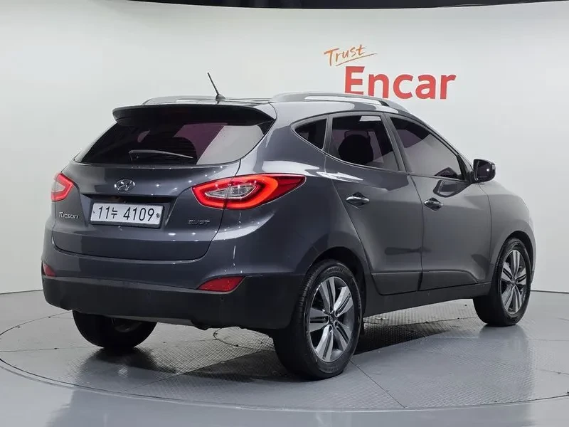 Hyundai Tucson Diesel (E-Vgt) 2Wd Smart Special, снимка 2 - Автомобили и джипове - 56304314