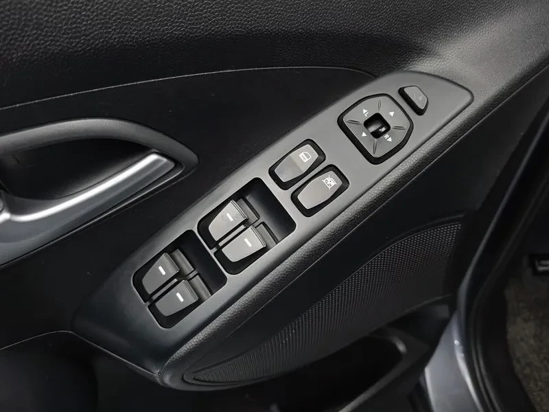 Hyundai Tucson Diesel (E-Vgt) 2Wd Smart Special, снимка 11 - Автомобили и джипове - 56304314
