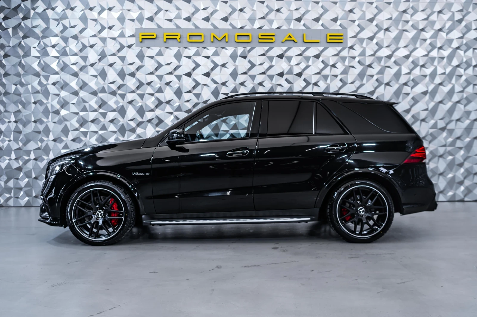 Mercedes-Benz GLE 63 AMG 4MATIC* PANO* 21'' - изображение 3