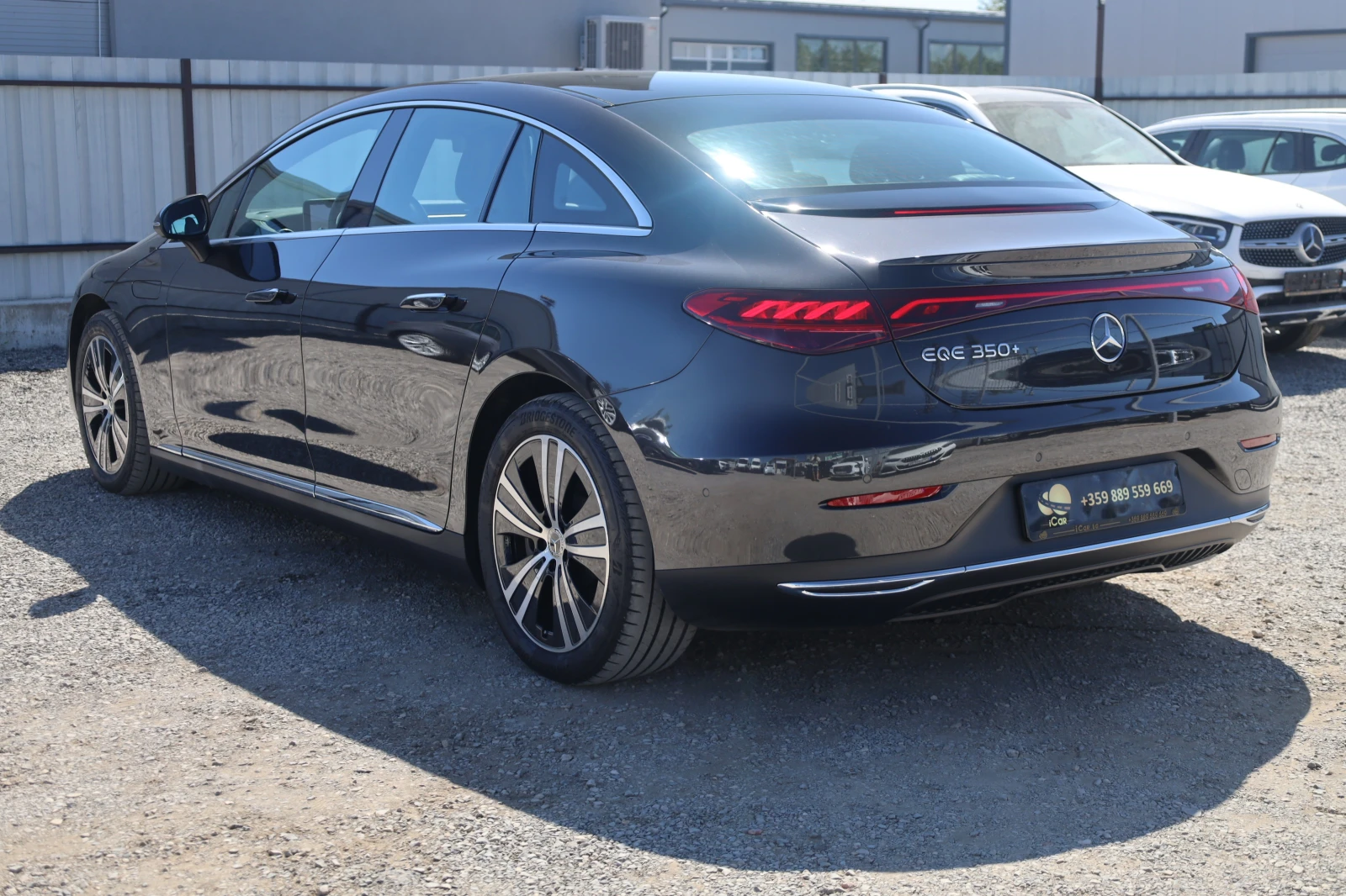Mercedes-Benz EQE 350+ Pano KeyGO KAM DISTR SzH MY22 #iCarbg - изображение 6