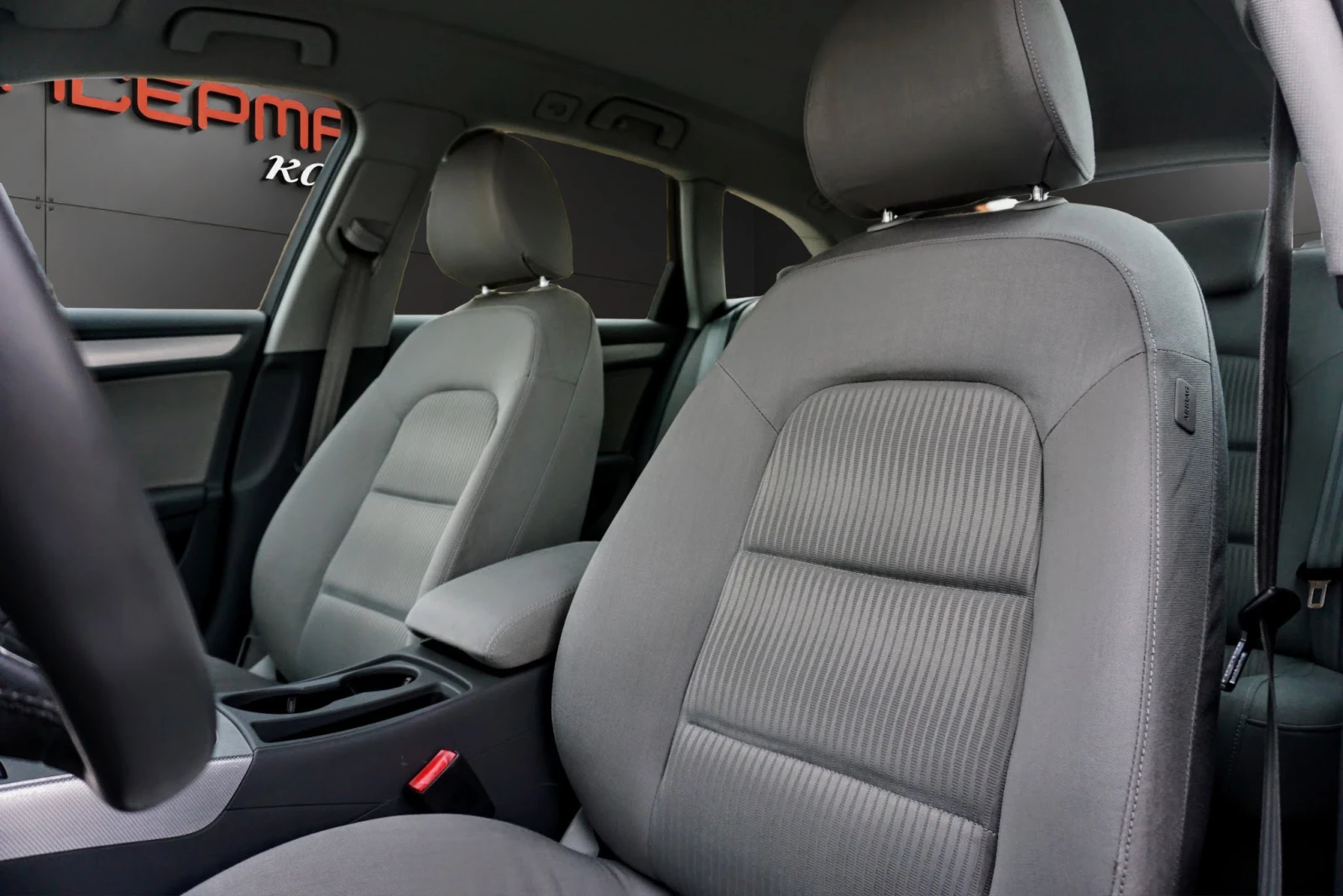 Audi A4 2.0TDI AVANT BUSINESS - изображение 8