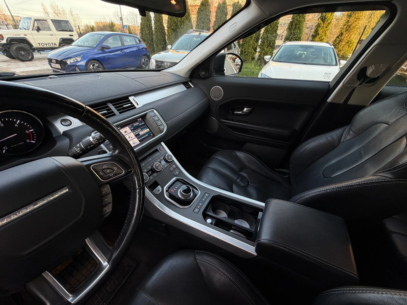 Land Rover Range Rover Evoque, снимка 10 - Автомобили и джипове - 54130565