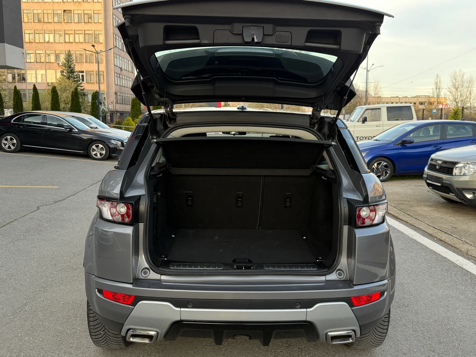 Land Rover Range Rover Evoque, снимка 9 - Автомобили и джипове - 54130565