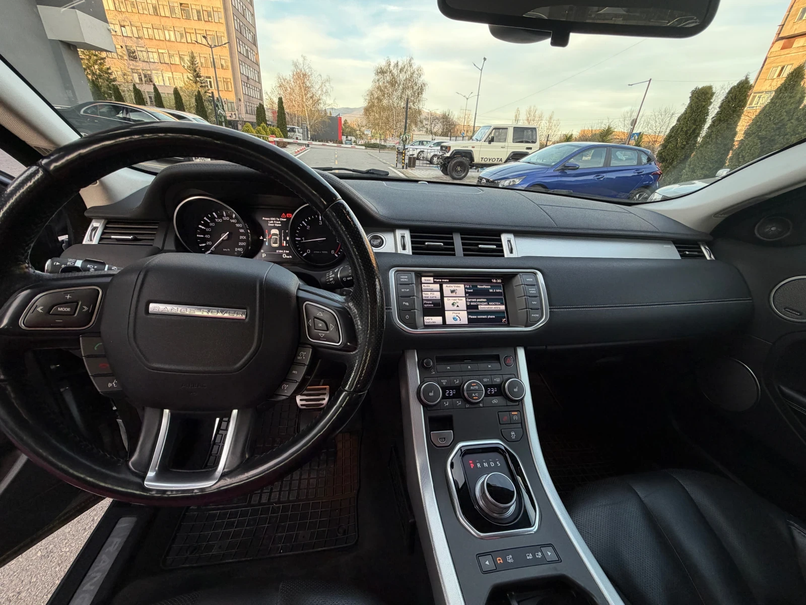 Land Rover Range Rover Evoque, снимка 14 - Автомобили и джипове - 54130565