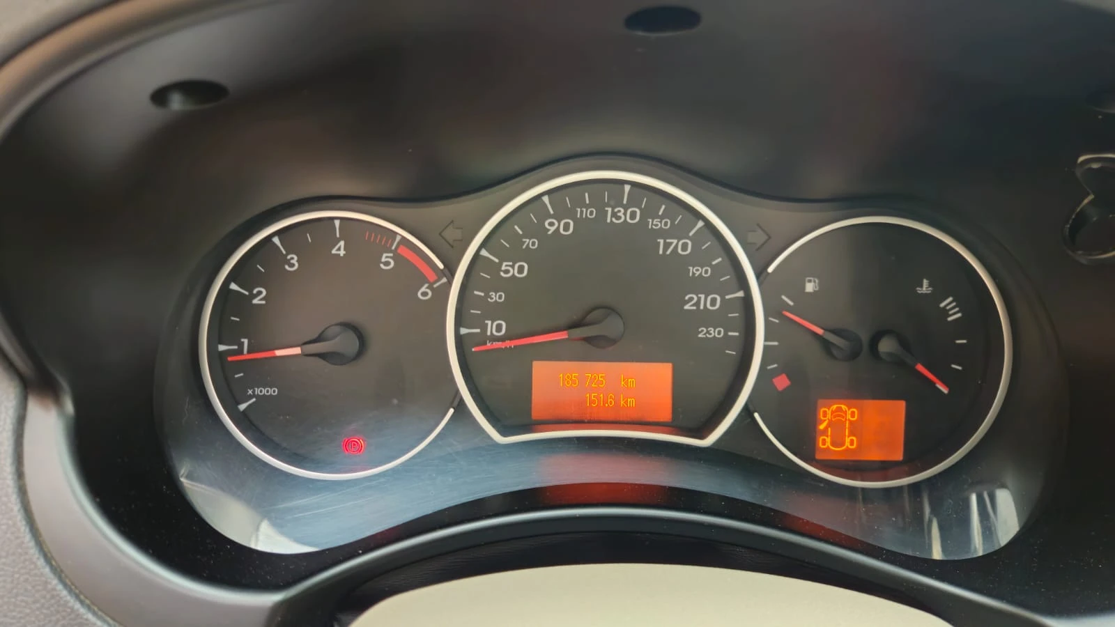 Renault Koleos 2.0 DCI 4x4, снимка 7 - Автомобили и джипове - 54640559