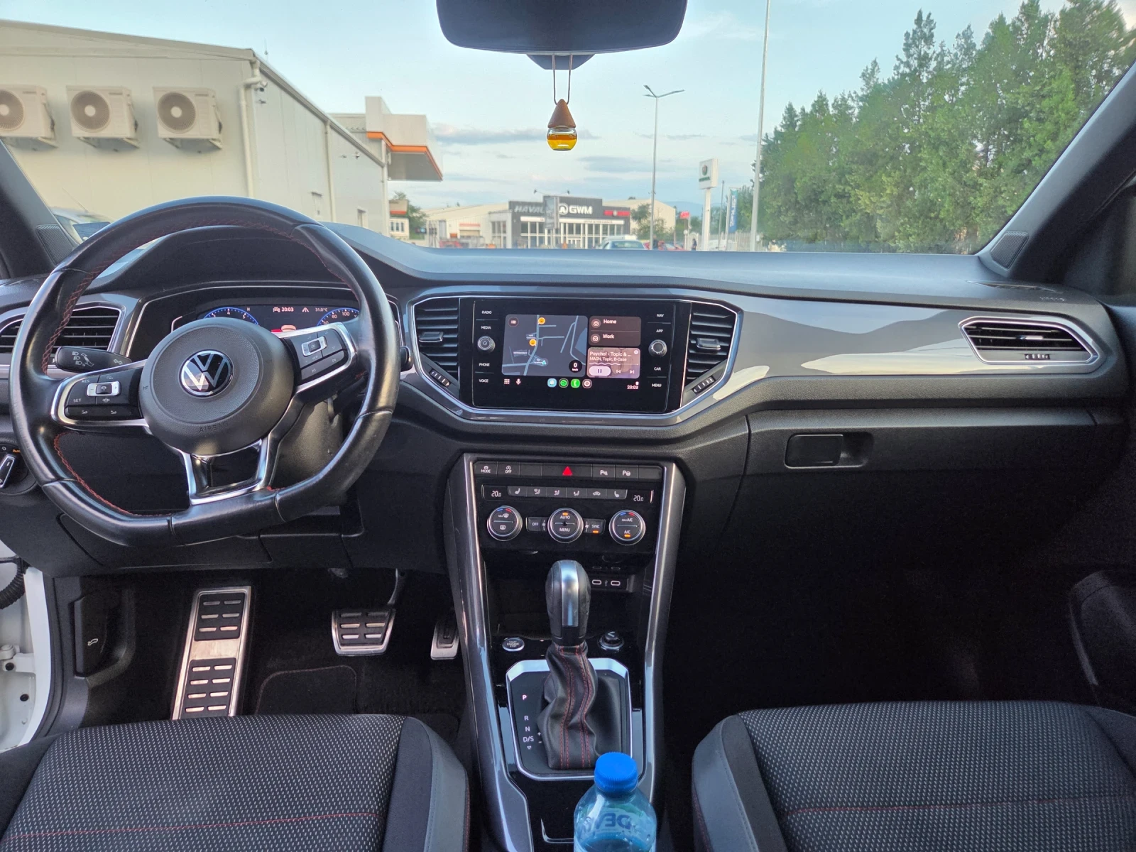 VW T-Roc R-Line, снимка 10 - Автомобили и джипове - 55389718