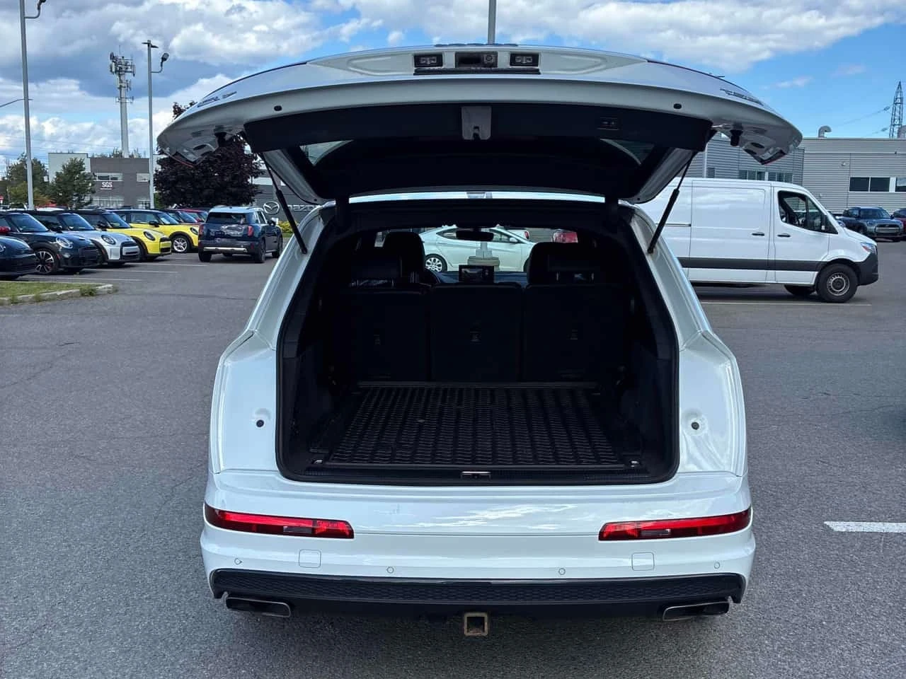 Audi Q7 * Progressiv * CARFAX * ОПЦИЯ ЗА ФИНАНСИРАНЕ, снимка 12 - Автомобили и джипове - 55771940